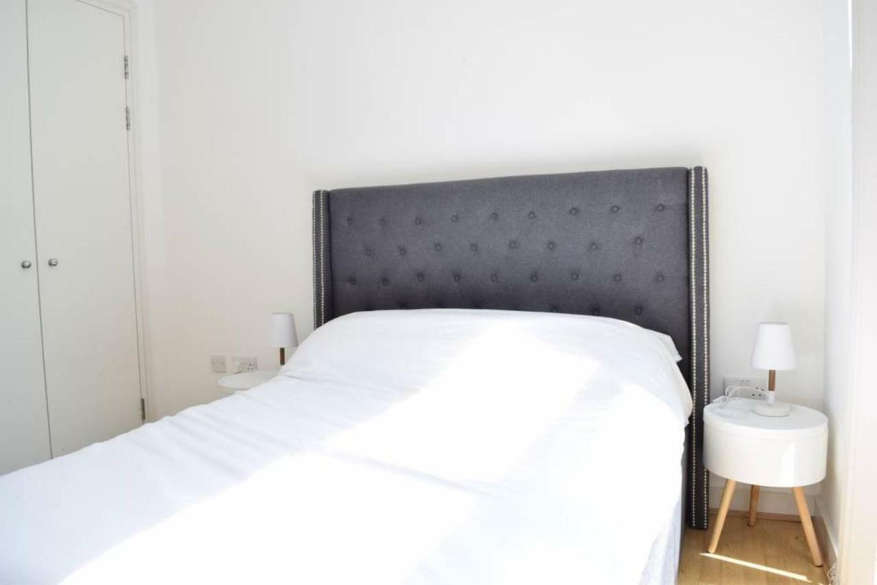 Modern 1 Bedroom Flat In Canary Wharf Лондон Экстерьер фото