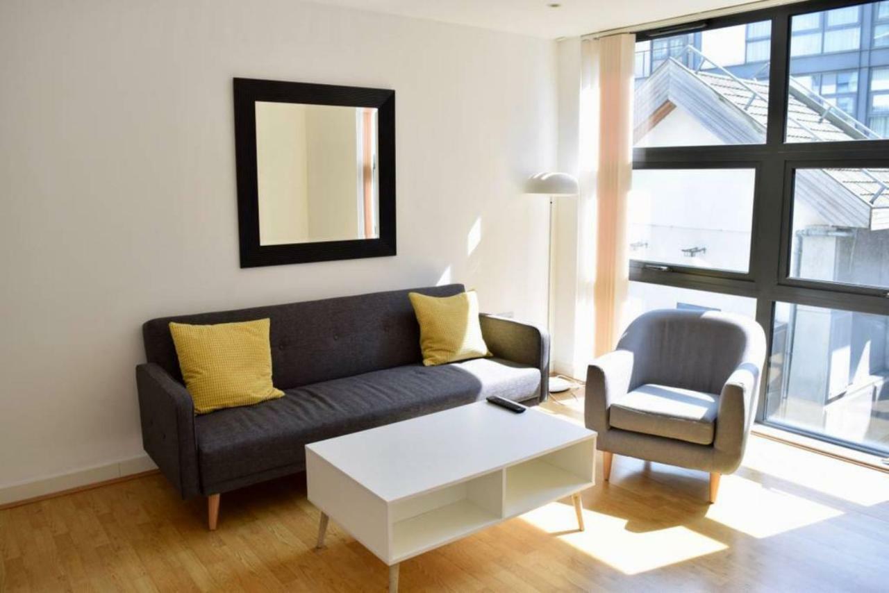 Modern 1 Bedroom Flat In Canary Wharf Лондон Экстерьер фото